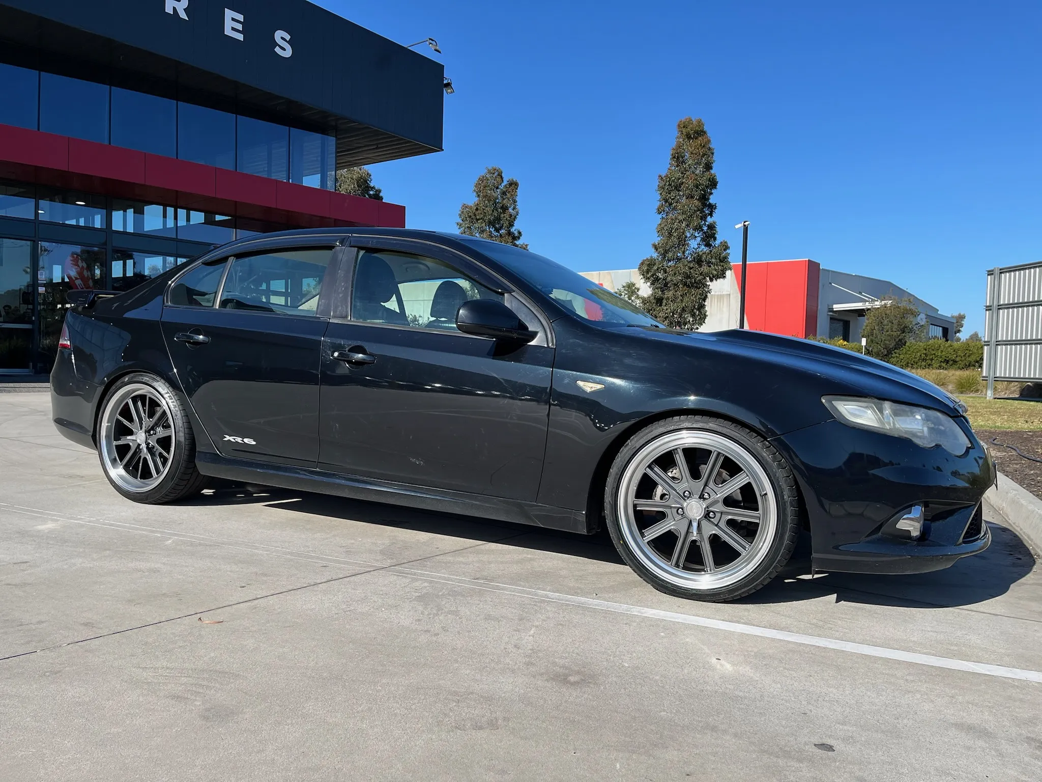 FORD FG XR6 with 20 inch COBRA ELEANOR in staggered |  | FORD